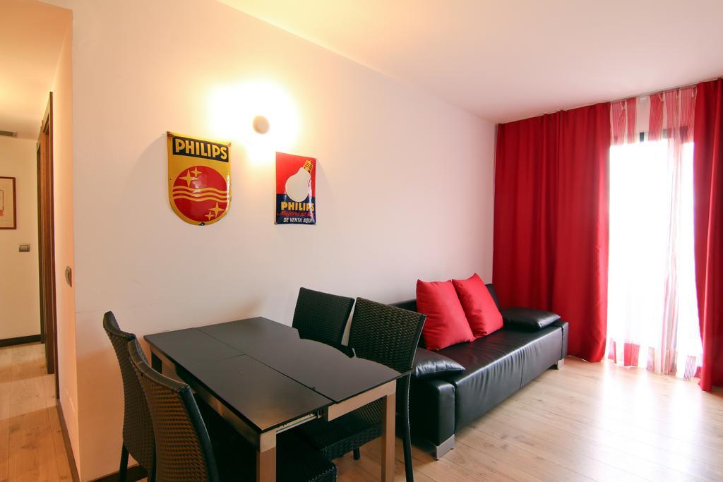 Dolcet L'Hotel Alas Bagian luar foto